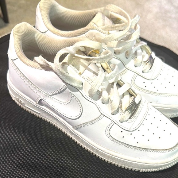 Nike Other - Nike Classic White Sneakers Air Force 1